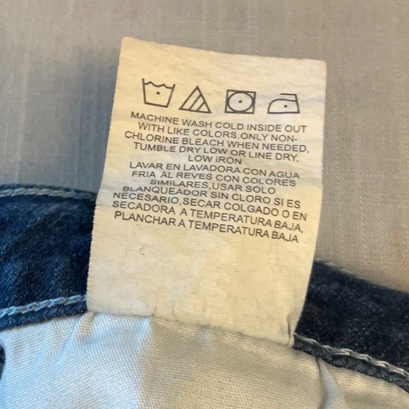 Riders by Lee Blue Capris - Picture 6 of 6